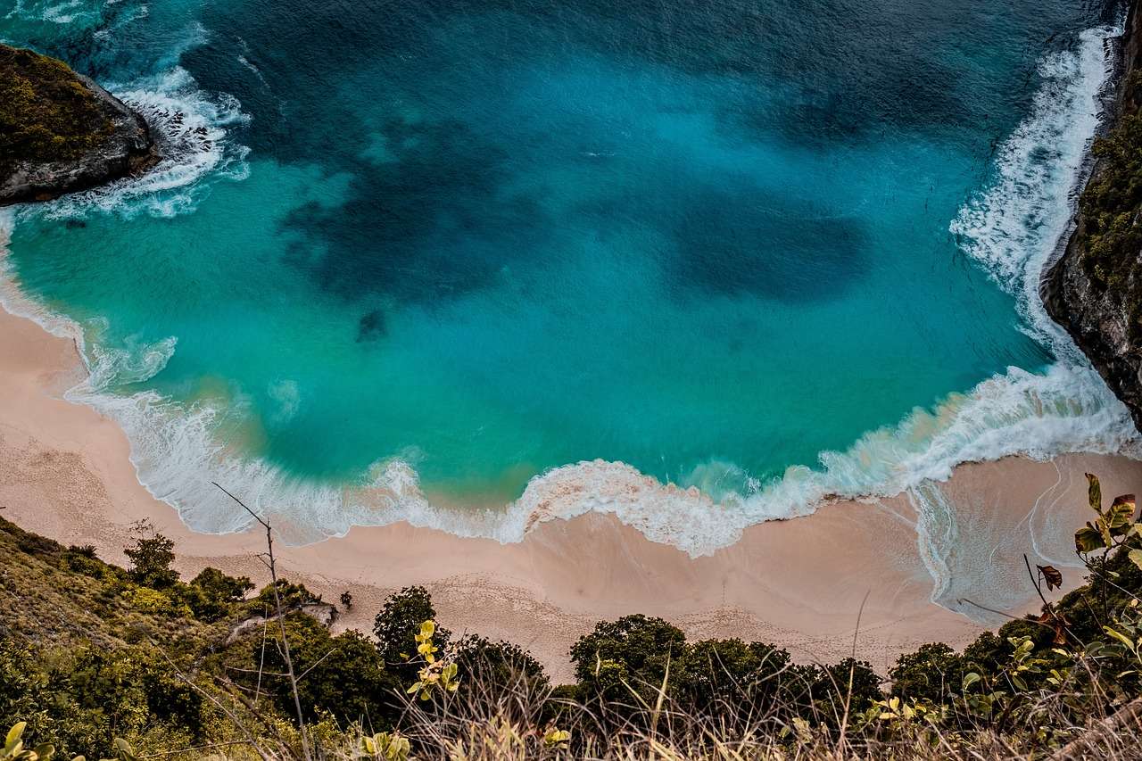 ocean, beach, water-top=place-tour.jpg