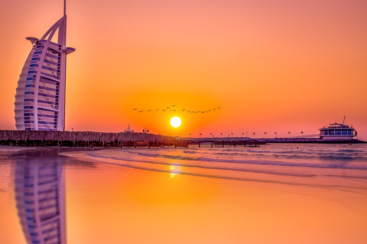 sea, sunset, romantic-dubai-holiday-destinations.jpg