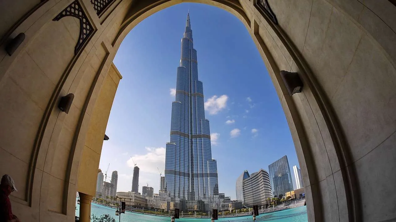 burj-khalifa-travel-and-tours